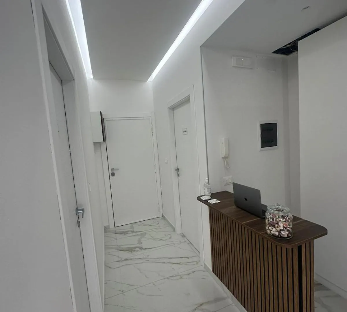 Emerald Rooms Naples Guest house