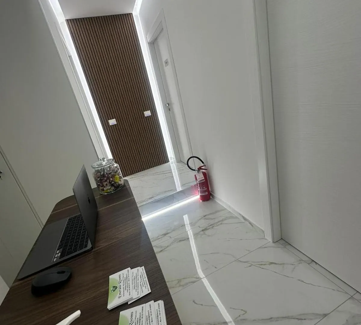 Emerald Rooms Naples Guest house