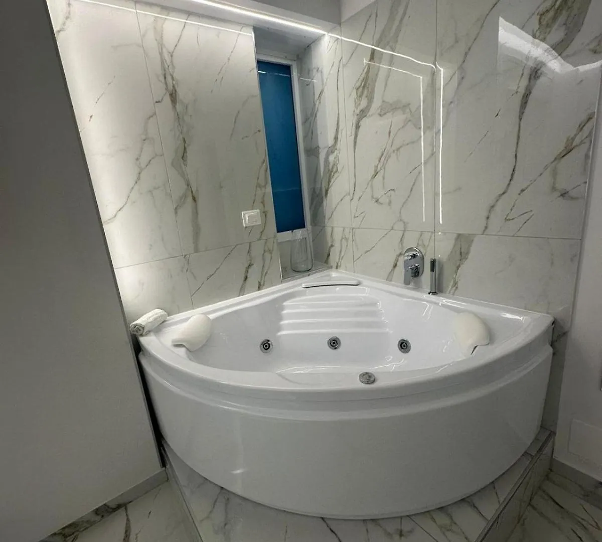 Guest house Emerald Rooms Naples Italy